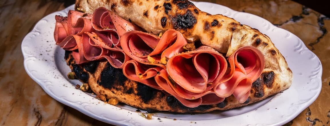 Sanguche de mortadella