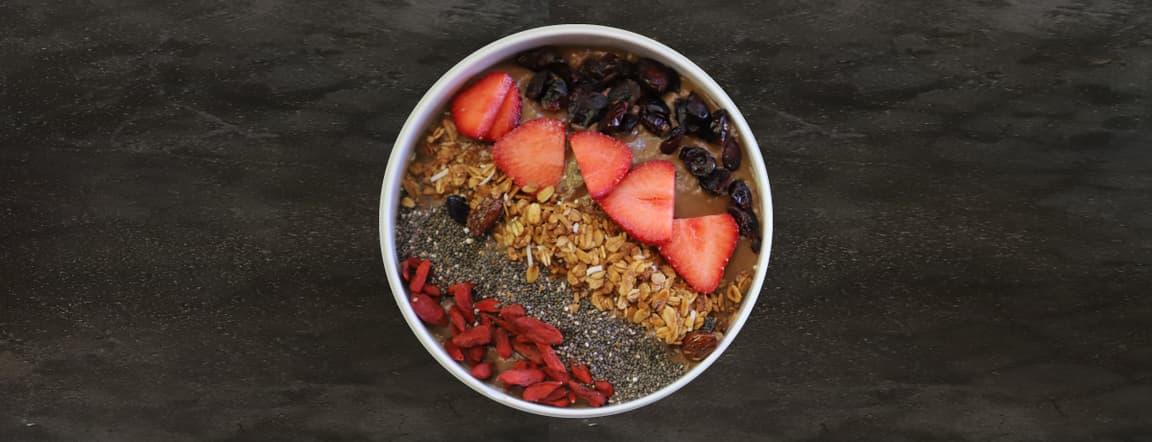 Chocolate smoothie bowl